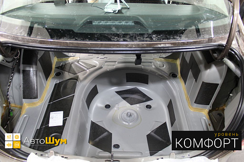 Заводская виброизоляция багажника Поло MK5