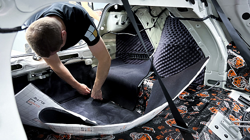 Шумоизоляция багажника Киа К3