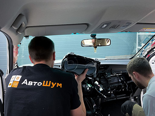 Разбор панели Тойота Фортунер