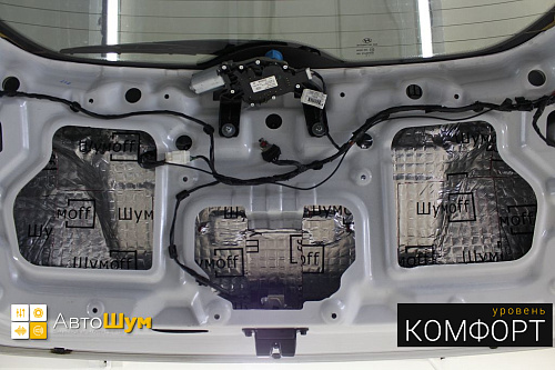 Шумоизоляция пятой двери Хендай ix35.