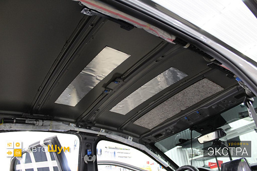 Демонтаж штатной шумоизоляции крыши Киа Церато