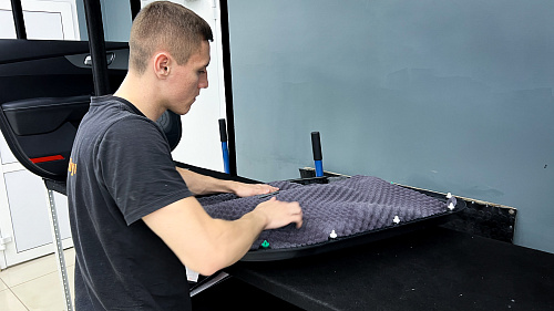 Шумоизоляция дверной обшивки Киа К3