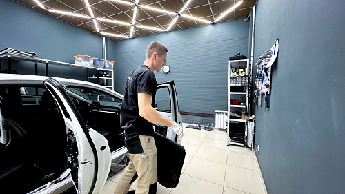 Разбор дверей Киа К3