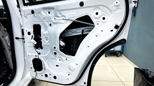 Шумоизоляция дверей Хавейл Джолион