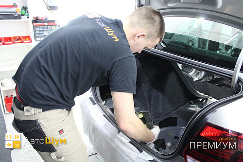 Разбираем багажник Фольксваген Поло MK5