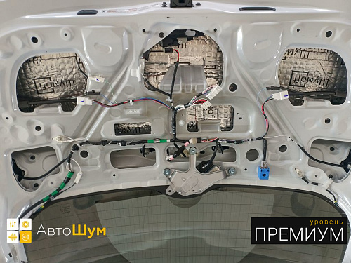Виброизоляция крышки багажника Тойоты Ра4 Ха40