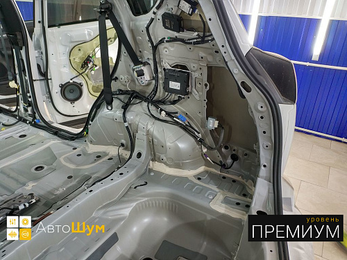 Заводская виброизоляция на арках Тойоты Ра4 Ха40
