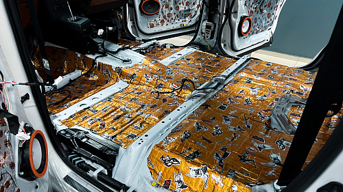 Виброизоляция пола Тойота Секвоя