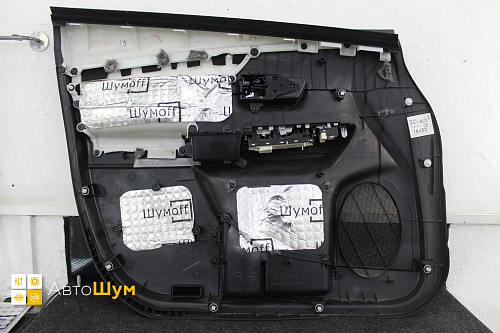 Оклеиваем виброизоляцией обшивку двери Тойота Приус