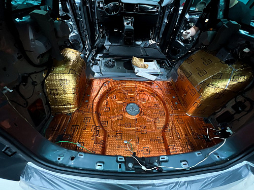 Виброизоляция багажника Шкода Кодиак