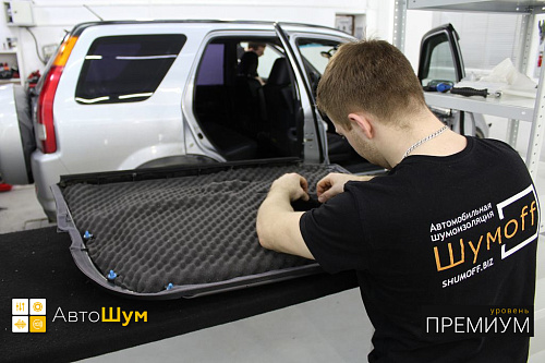 Клеим дверную обшивку Хонда СР-В 2